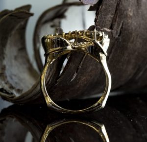 graduated diamonds custom jewelry design infinity ring
